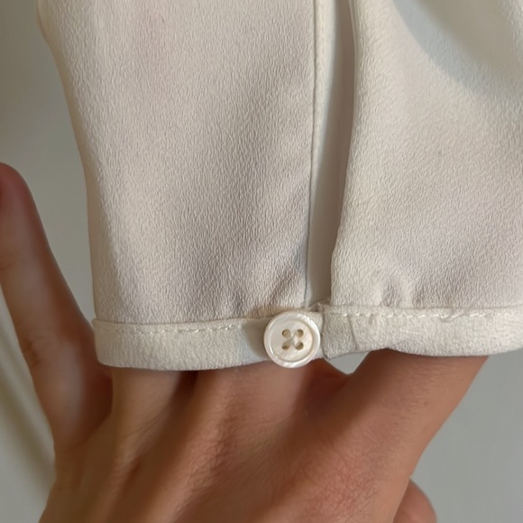 Club Monaco white cropped long sleeve - Picture 4 of 7